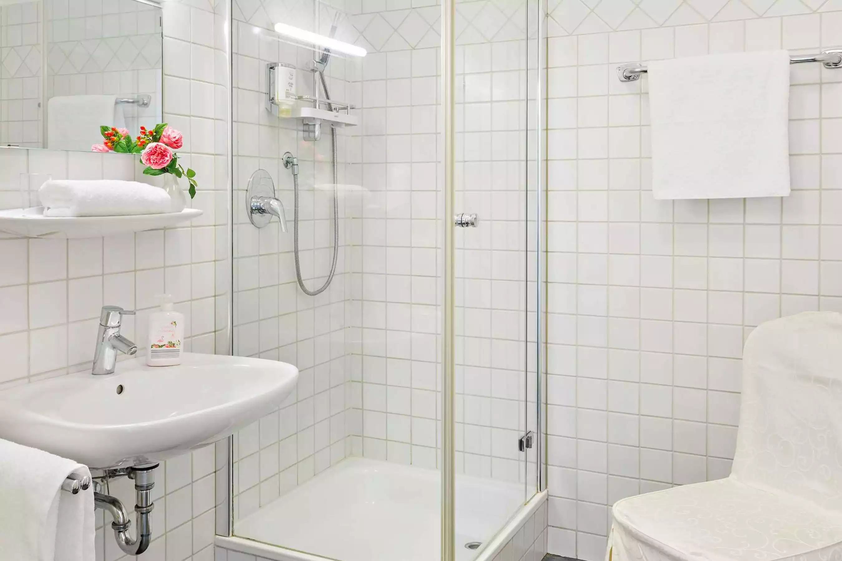 Hotelzimmer Komfort Einzel und Doppel